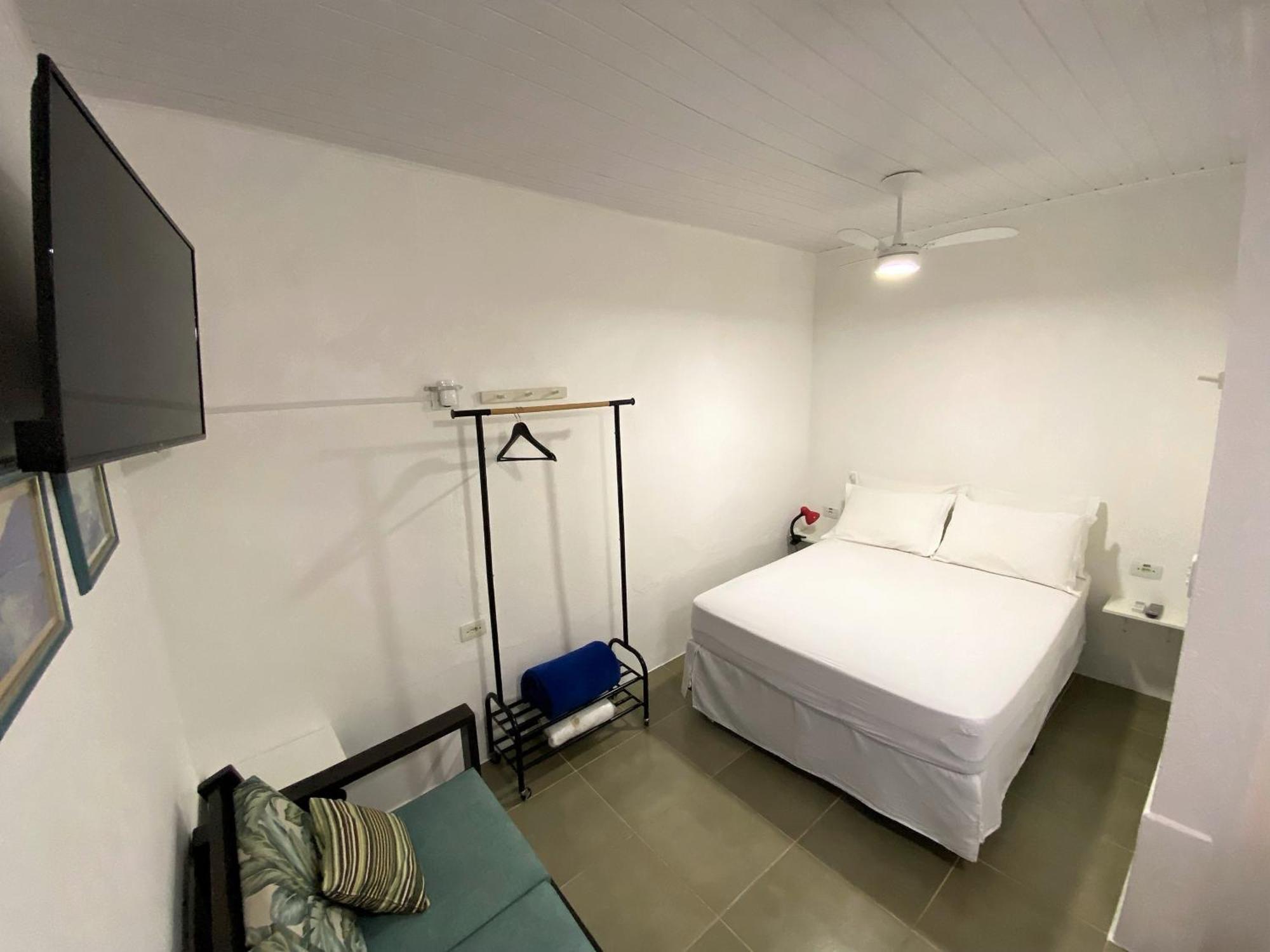 Jatai Guest House Ubatuba Ruang foto