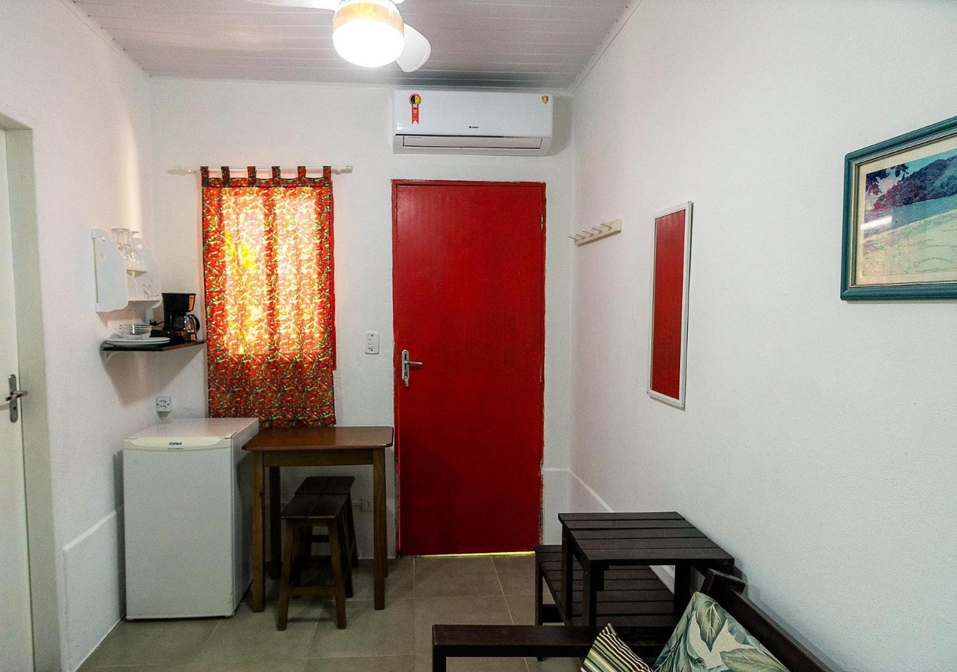 Jatai Guest House Ubatuba Ruang foto